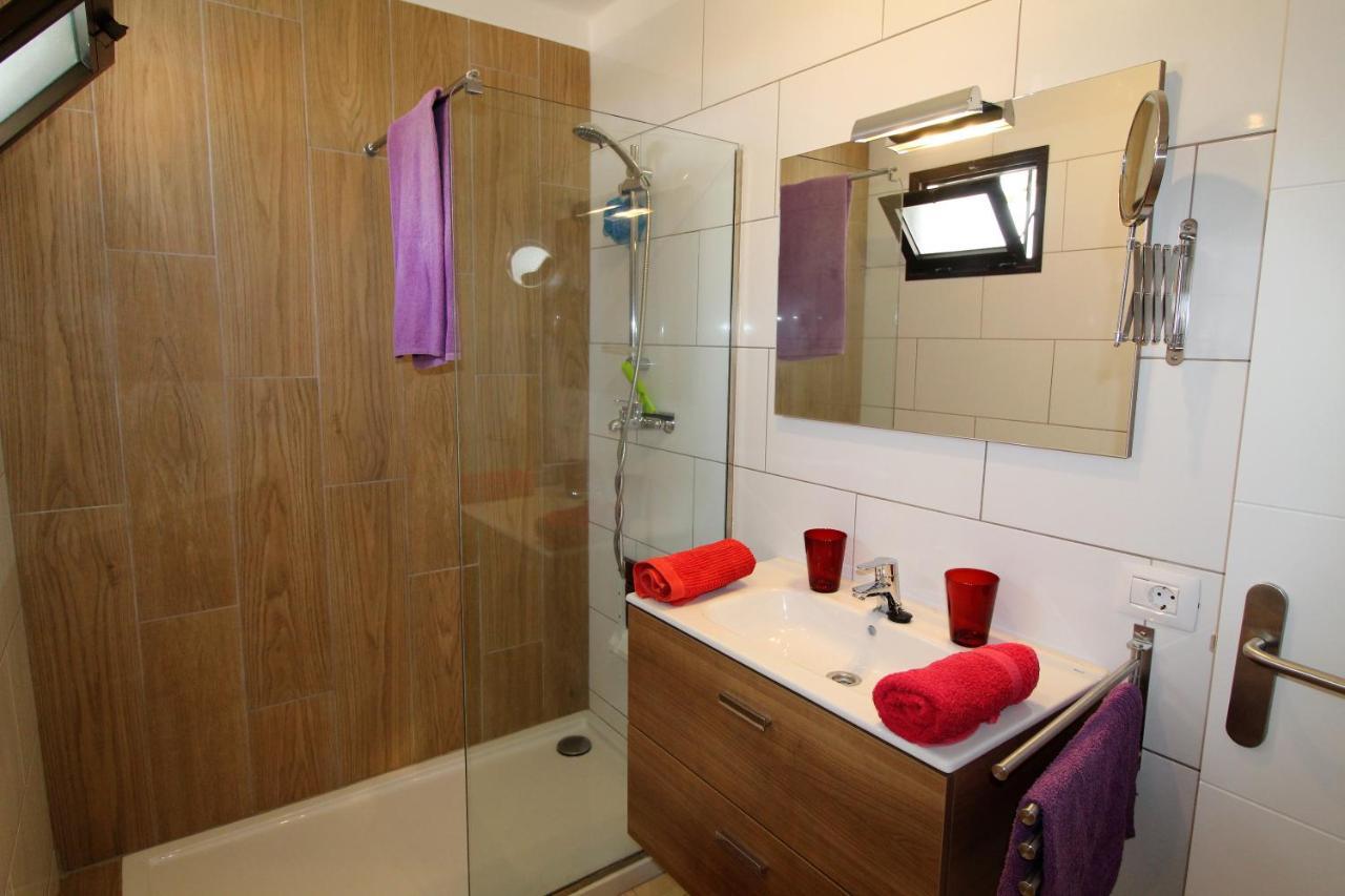 Bambu Apartment Арона Екстериор снимка
