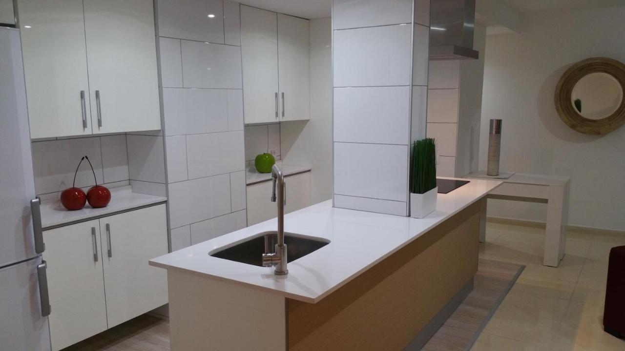 Bambu Apartment Арона Екстериор снимка